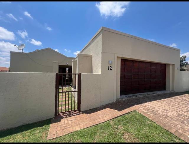 3 BEDROOM PROPERTY TO RENT IN EIKE PARK